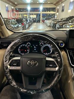 تويوتا لاندكروزر